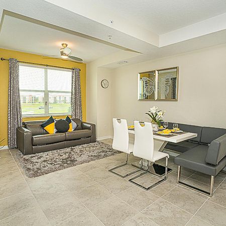 Only 5 Miles From Disney! Free Water Park! 2 Bed, 2 Bath Condo, Sleeps 8 Kissimmee Exterior foto